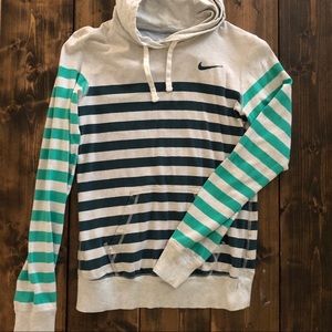 😺 3 for $20😺 Nike hooded tee